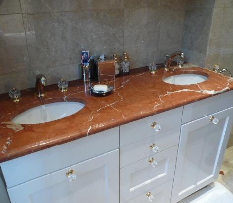 salle de bain en marbre à FLOING (Ardennes)